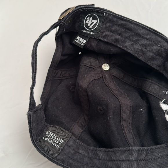 47 brand adjustable back MLB Yankee hat - Picture 5 of 6